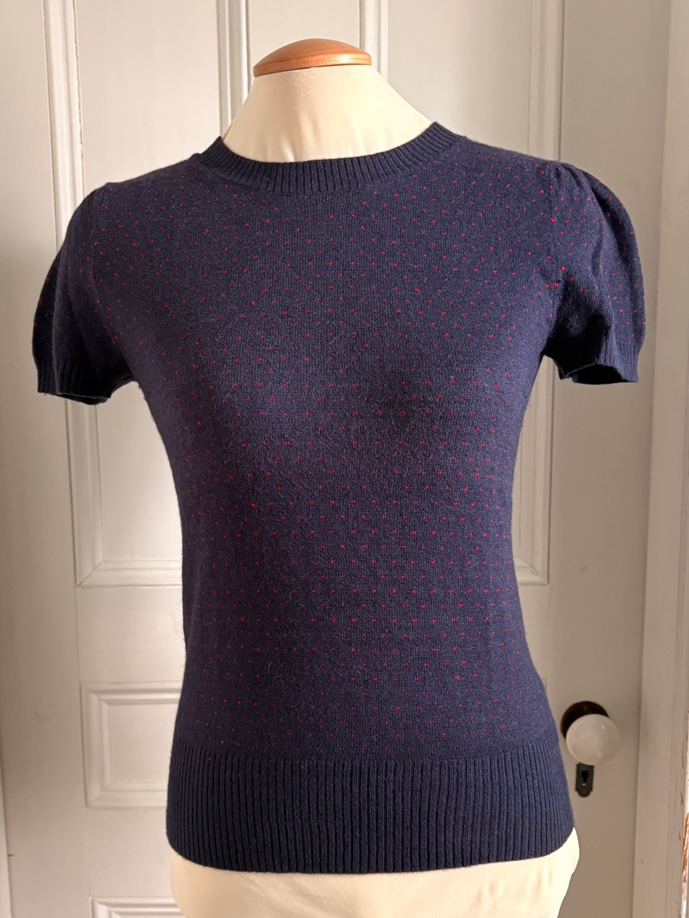 Kersh knit top with tiny red hearts